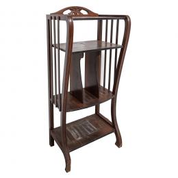 619   -  <p><span class="object_title">Estantería modernista en madera teñida con tres estantes y laterales calados, ppios. del s.XX. </span>.<br></p>