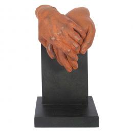 656   -  <p><span class="object_title">Miguel Guía (Madrid, 1960) <br/>Manos. </span>.<br></p>