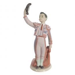 549   -  <p><span class="object_title">Brindis torero. Figura en porcelana Lladró. España, 1995-2007.</span>.<br></p>