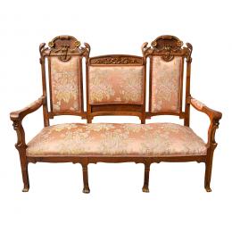 638   -  <p><span class="object_title">Sofá modernista en madera de haya dorada con decoración floral, ppios. del s.XX. </span>.<br></p>