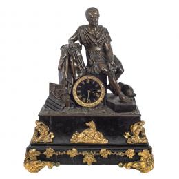 589   -  <p><span class="object_title">Reloj de sobremesa Imperio en mármol negro y bronce patinado y dorado. Francia, s.XIX. </span>.<br></p>