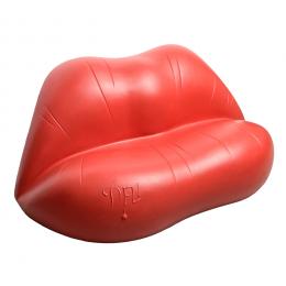 778   -  <p><span class="object_title">Salvador Dalí (Figueres, Girona, 1904-1989) & Oscar Tusquets (Barceona, 1941) <br/>Sofá Dalí Lips o Labios Rojos. </span>.<br></p>
