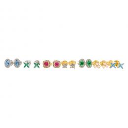 105   -  <p><span class="object_title">Lote de siete pares de pendientes en plata y plata dorada con símiles de rubí, esmeralda, aguamarina y circonitas blancas. </span></p>