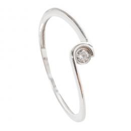 18   -  <p><span class="object_title">Sortija solitario en oro blanco con diamante talla brillante engastado en chatón, 0,05 ct aprox. 1,32 gr. Nº 15. </span></p>