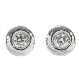 3   -  <p><span class="object_title">Pendientes en oro blanco con diamante talla brillante engastado en chatón, 0,20 ct aprox. 1,92 gr. </span></p>