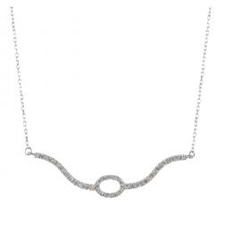 20   -  <p><span class="object_title">Gargantilla en oro blanco con motivo oval custodiado por bandas onduladas de diamantes talla brillante engastados en garras, 0,25 ct aprox. 3,3 gr. 42 cm. </span></p>