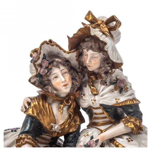Banco con muchachas. Grupo en porcelana Rudolstadt Volksted