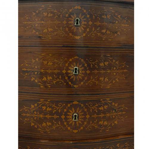 Cómoda Fernandina en madera de caoba con marquetería floral