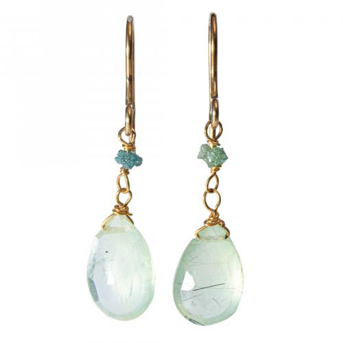 Lote de colgante y pendientes en plata dorada con peridotos