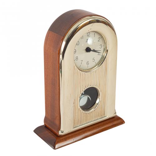 Lote de reloj de sobremesa, jarrón con rosa y juego de seis