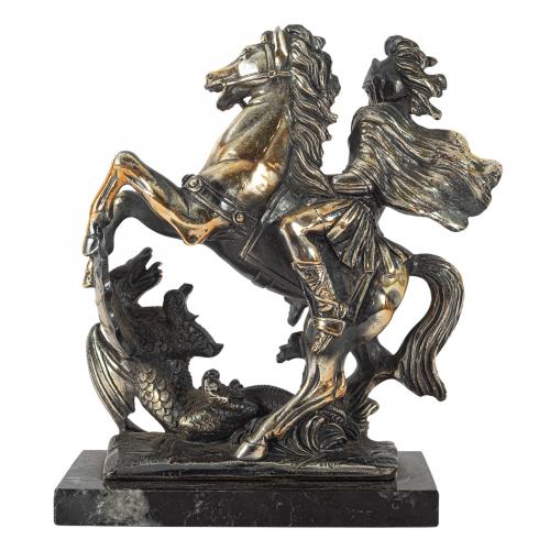 San Jorge matando al dragón. Figura en plaqué plata sobre b